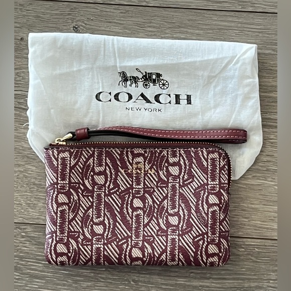 EUC Coach Chain Burgundy Wristlet with Dust Bag - Picture 1 of 11